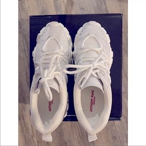 WHITE CHUNKY WEDGE SNEAKERS